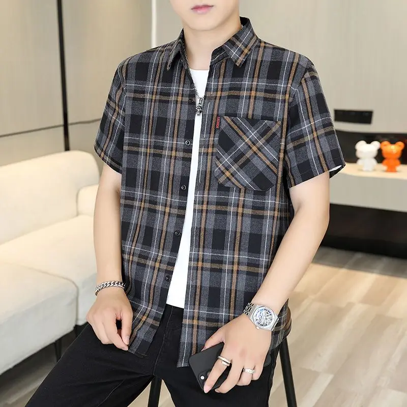 Men's Short Sleeve Plaid Button Down Shirt Casual Loose Fit Checkered Shirt with Chest Pocket
