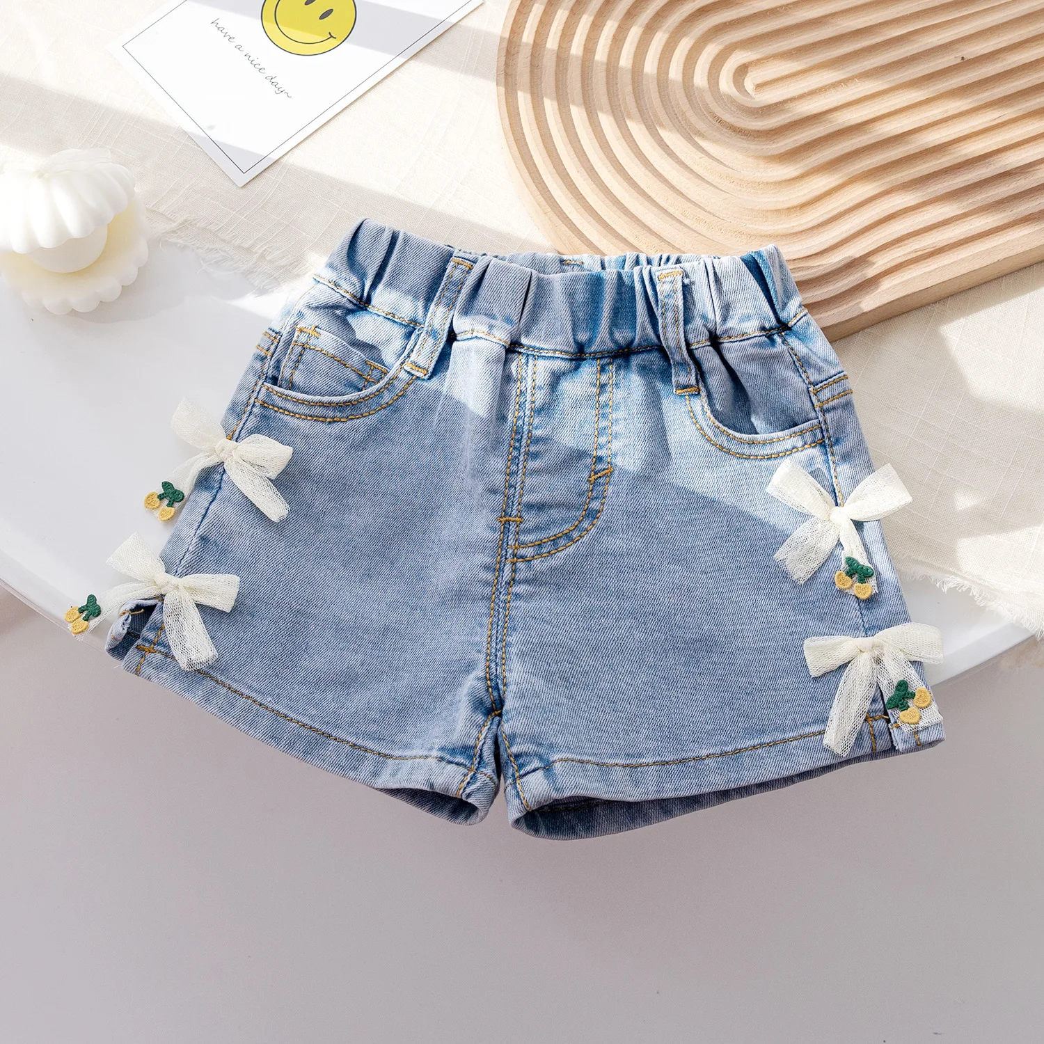 

Summer New 2024 Baby Girls Fashion Denim Shorts Jeans Kids Cute Lace Bow Decor Shorts Children's Casual Clothing