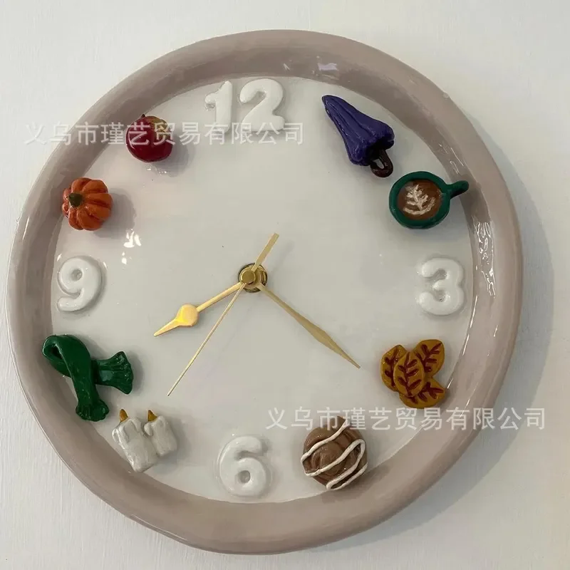 Magnetic Pendant Clock with Seasonal Magnet Charms for Cross-Border Decoration
