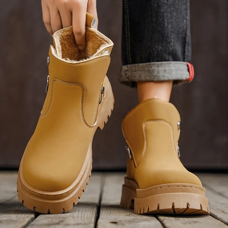 Luxury-Like 2025 Autumn-Winter Men's Boots - Thick-soled Fashion Work Boots with Foot Covers - Retro Outdoor Short Boots 39-44