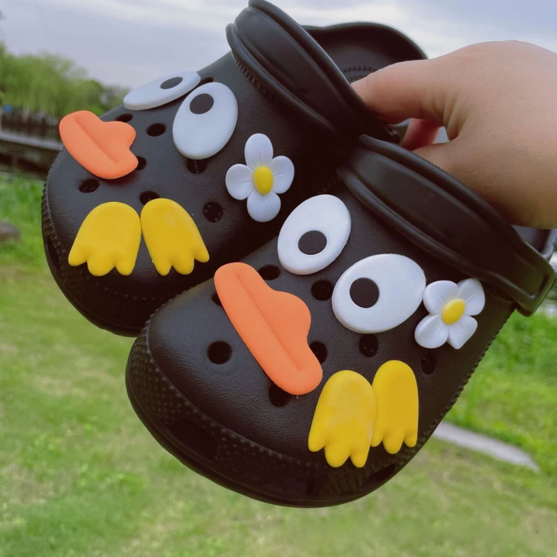 Cute Love Eye Little Yellow Duck Hole Shoes Shoe Charms Decoration Shoe Buckle Funny Swirl Eyes Duck Shoes Flower Accessories