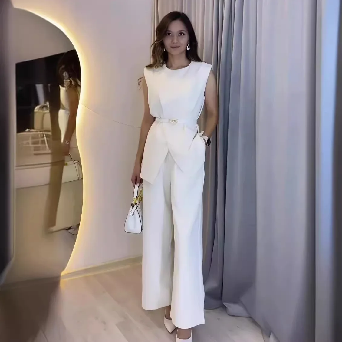 

Luxury Temperament Women's Set Solid Color Sleeveless Round Neck Top with Belt+High Waist Wide Leg Pants Spring/Summer Two Piece