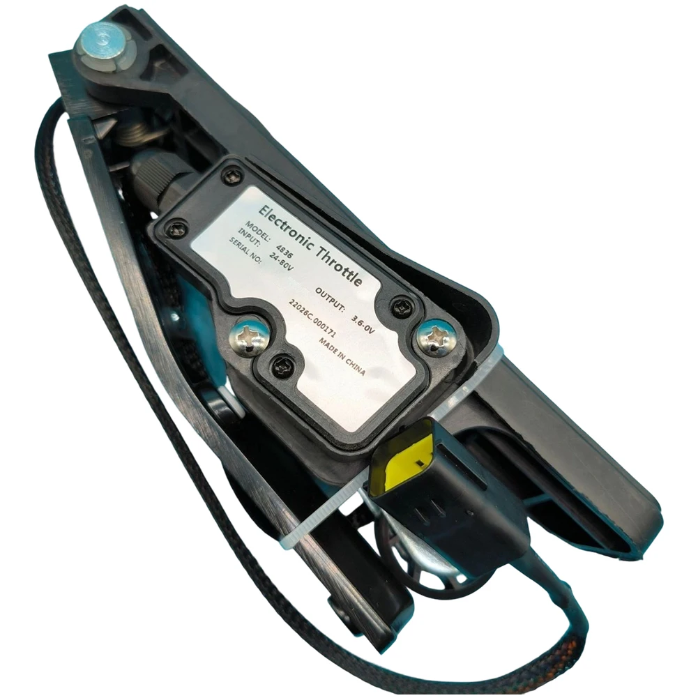 YDJS-4805 Forklift Accelerator Pedal with 0-5V 3.6V-0 0-10V Output Designed for Efficient Electric Forklift Handling