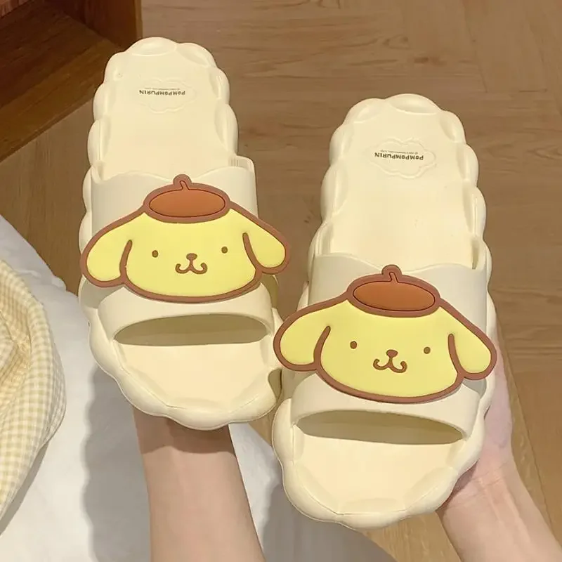 Novo sanrio kawali pompompurin chinelos casa sapatos sola macia banhar sandbeach originalidade ins dos desenhos animados bonito presente de aniversário para meninas