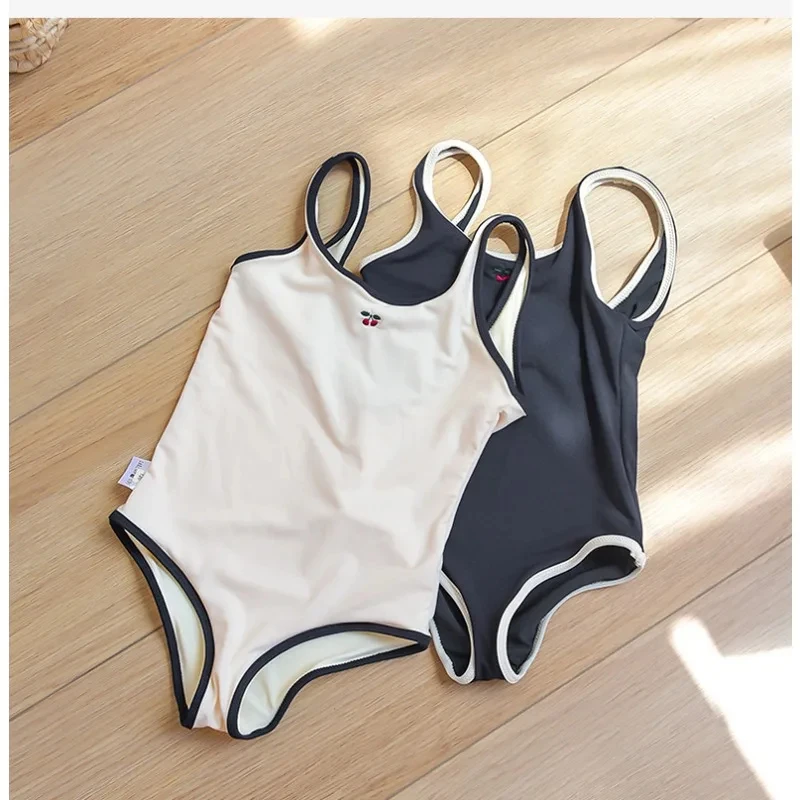 2023 Children\'s Swimwear Quick Dry Sun Protection Baby Strap Swimwears Girl Sleeveless Backless One Piece Swimsuit Bikinis