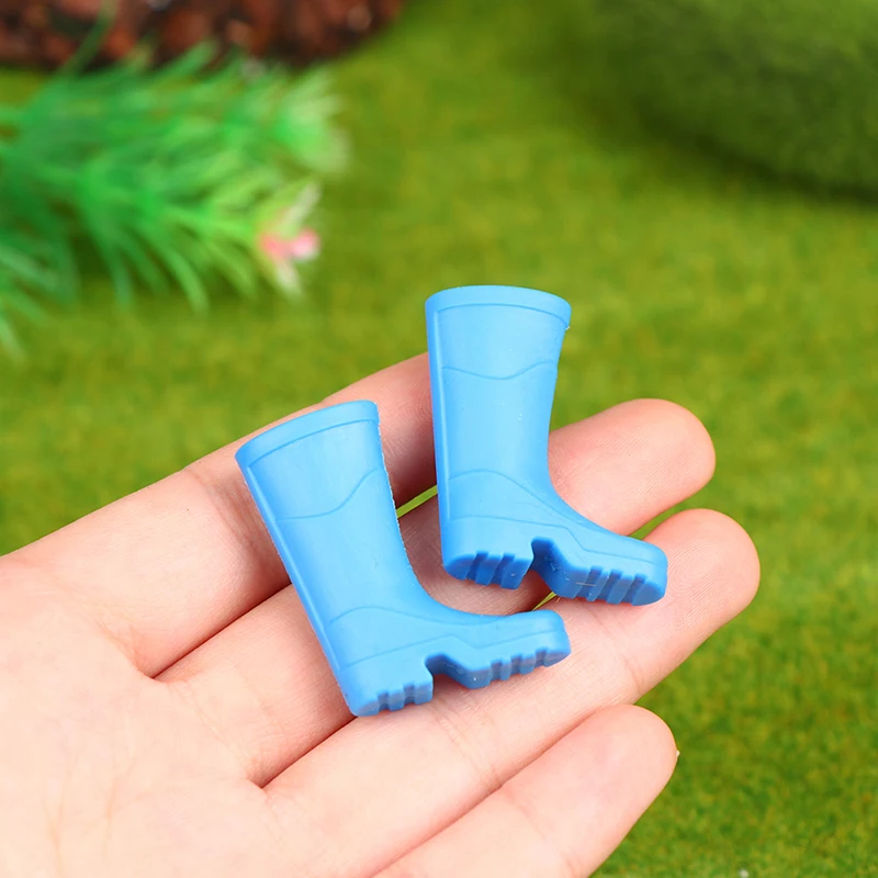 1Pairs 1/12 Scale Dollhouse Miniature Rubber Rain Boots Home Garden Yard Decoration Dolls Accessories Doll Shoes Model Toys