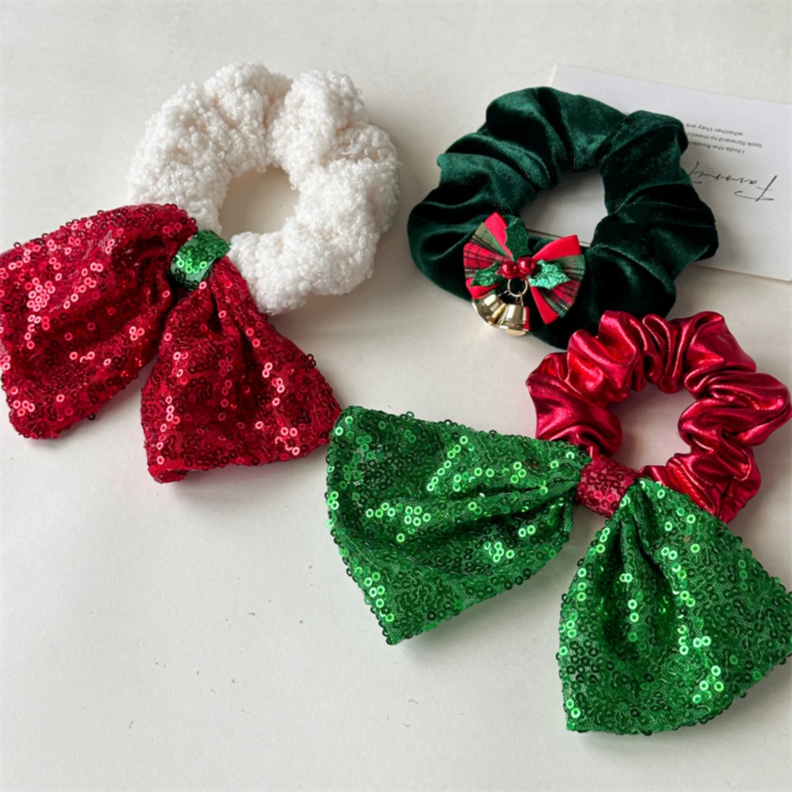 

1PC Christmas Sequin Bow Scrunchies Shiny Sequin Bows Hair Accessories for Women, Gift for Girls Cute Christmas Party