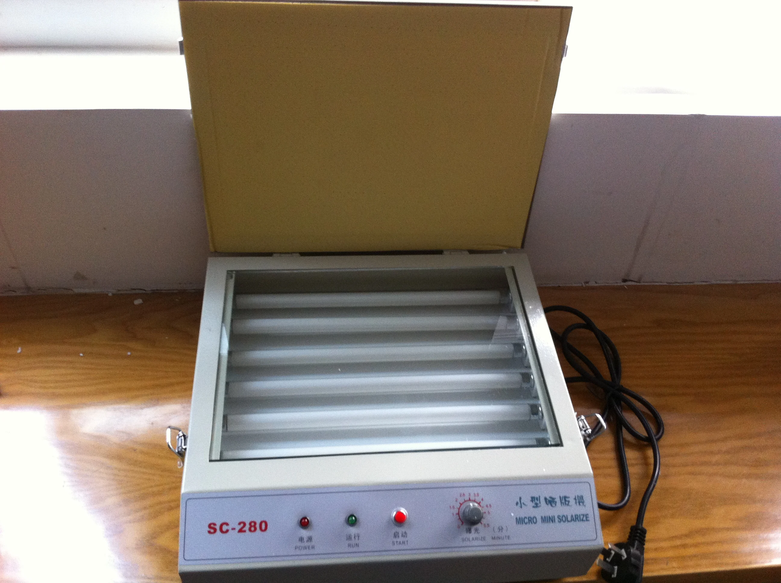 

Factory Price Vacuum Model Screen Printing Precise Uv Exposure Machine