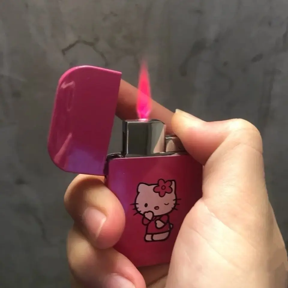 Mini Cute Kitty Lighter Special for Ladies Windproof Pink Flame Cigarette Lighter Refillable Butane Lighters Smoking Accessories