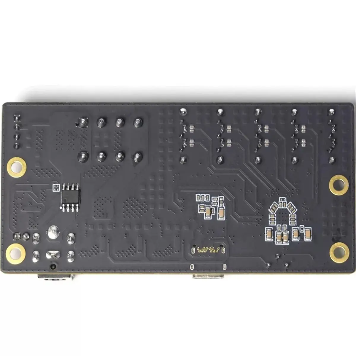 

Новинка 2026 года: Карта расширения Type-C на 5 портов USB (JMS580, JMB575)