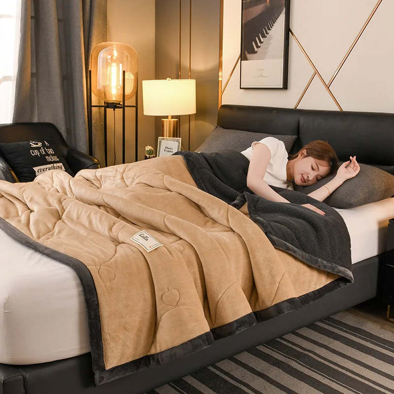 

Three-layer Blanket Autumn and Winter Thickened Lambswool Blanket Nap Nap Air-conditioned Blanket Machine Washable