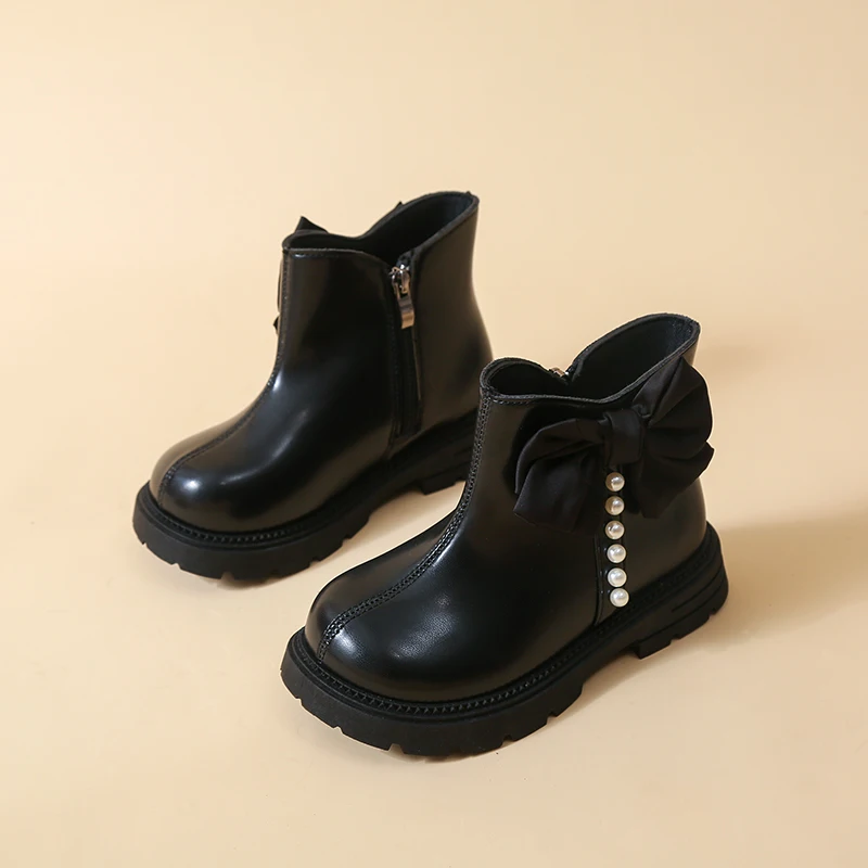 2026 Mädchen-Stiefeletten aus kombinierten Stoffen mit seitlichem Reißverschluss und Schnallendekor, rutschfester, dicker Sohle, kurze Stiefel für den täglichen Gebrauch im Herbst – Detail 7
