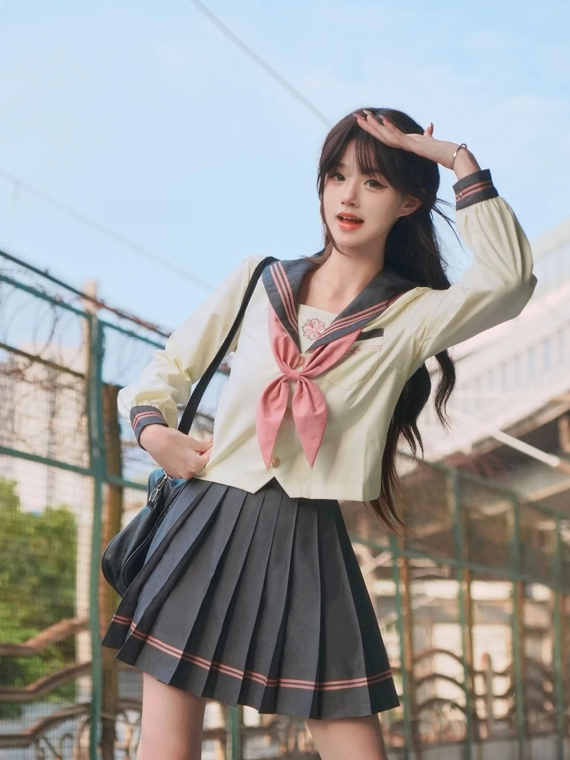 Set uniforme in stile giapponese Completo autunnale Gilet Camicia a maniche lunghe Gonna a pieghe Set uniforme scolastica da donna in tre pezzi