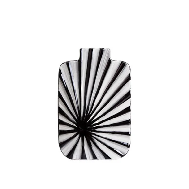 Simple and modern creative black and white striped dry vase, model room  home decoration art flower ornament