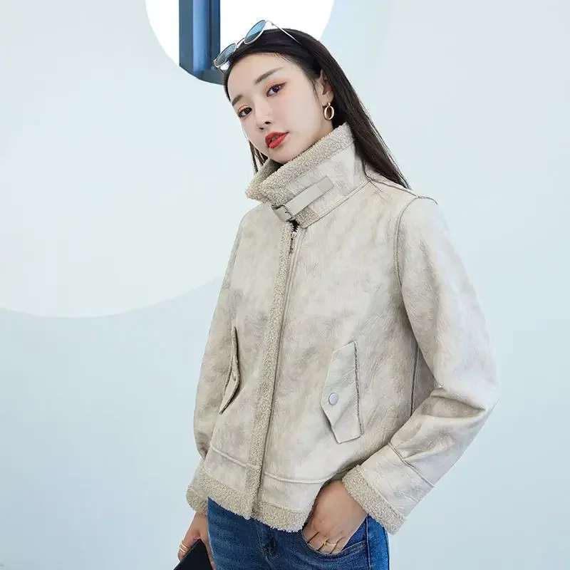 Female Leather Coat Short Winter 2025 Women\'s Jackets Korean Style Fashion New in Outerwears Reviews Clothes Vintage Long Sleeve