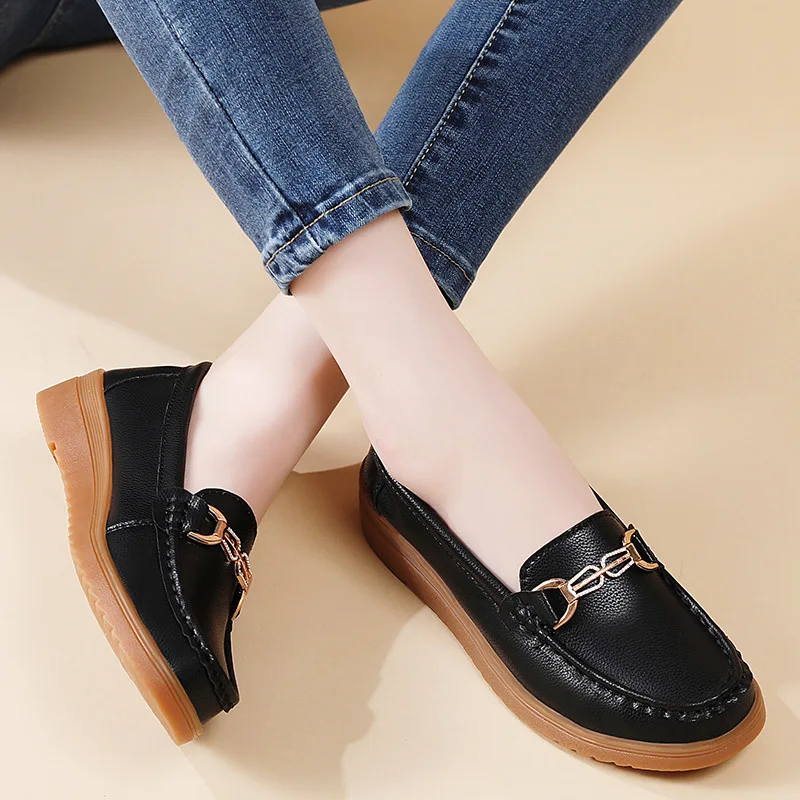 

Spring & fallnew arrival beanie shoes women's flat heel casual women's leather shoes metal buckle slip-on soft bottomplus sizela