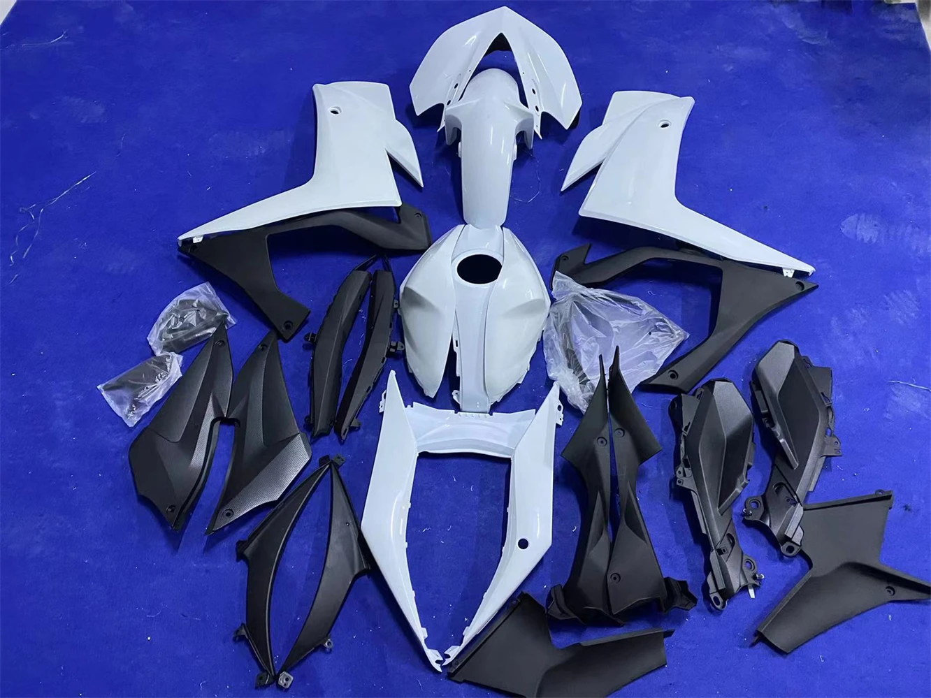 Motorcycle Fairing Kit for Yamaha R25 R3 15-18 years R3 2015 2016 2017 2018 Fairing unpainted