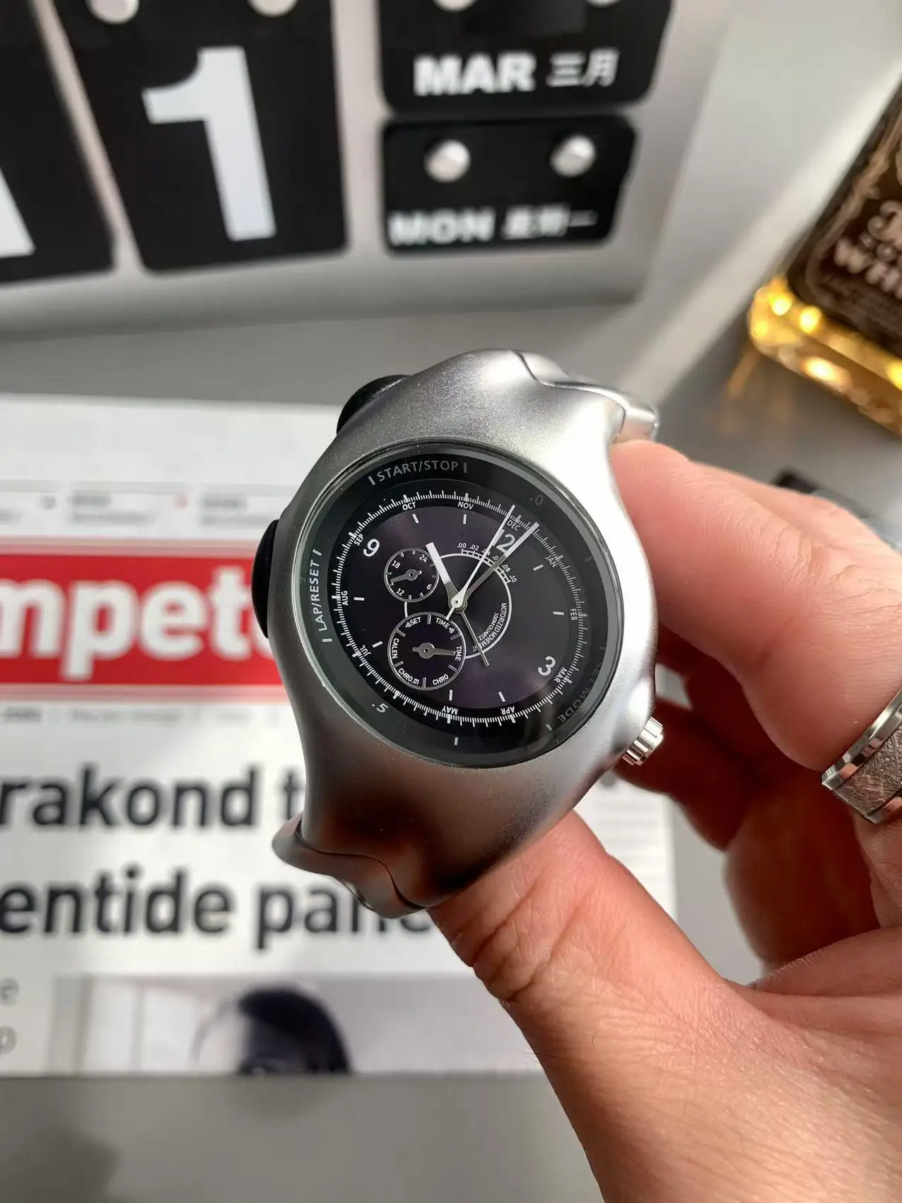 ساعة كائن فضائي للرجال والنساء، موضة إبداعية، تذوب عتيق، تصميم متخصص، إحساس عالي للألفية #3