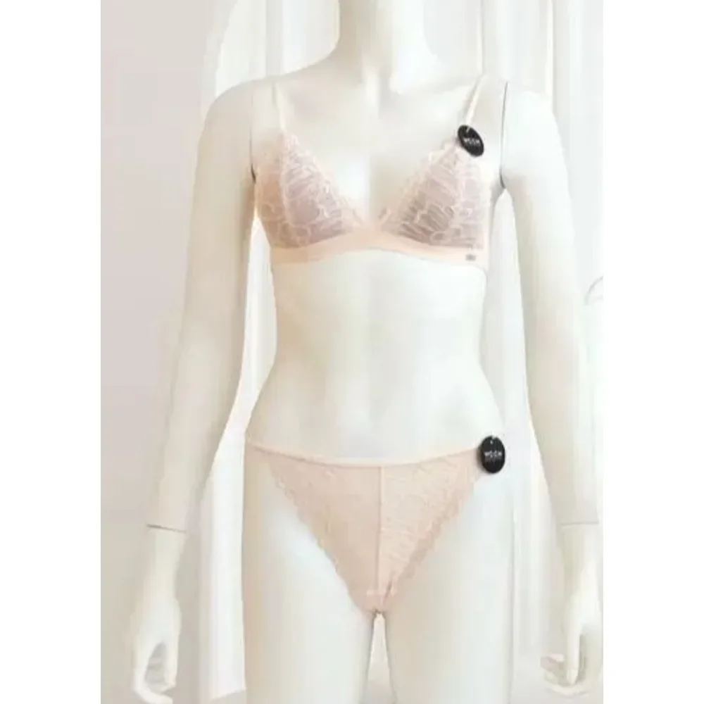 Lencería Sensual Mujer Verano Nuevo Conjunto Copa Triangular Sin Aros Sin Costuras Transpirable Sin Rastro Aumento Pecho Pequeño