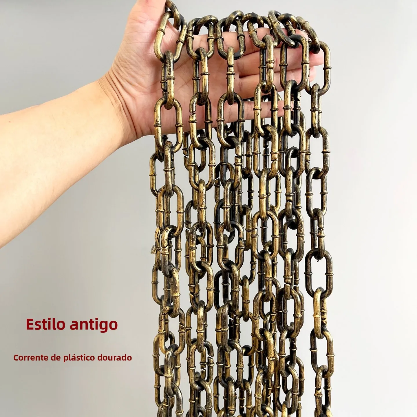 corrente-de-plastico-dourada-antiga-para-decoracao-de-palco-ecos-de-loween-casa-de-terror-vitrine-e-acorios-de-j