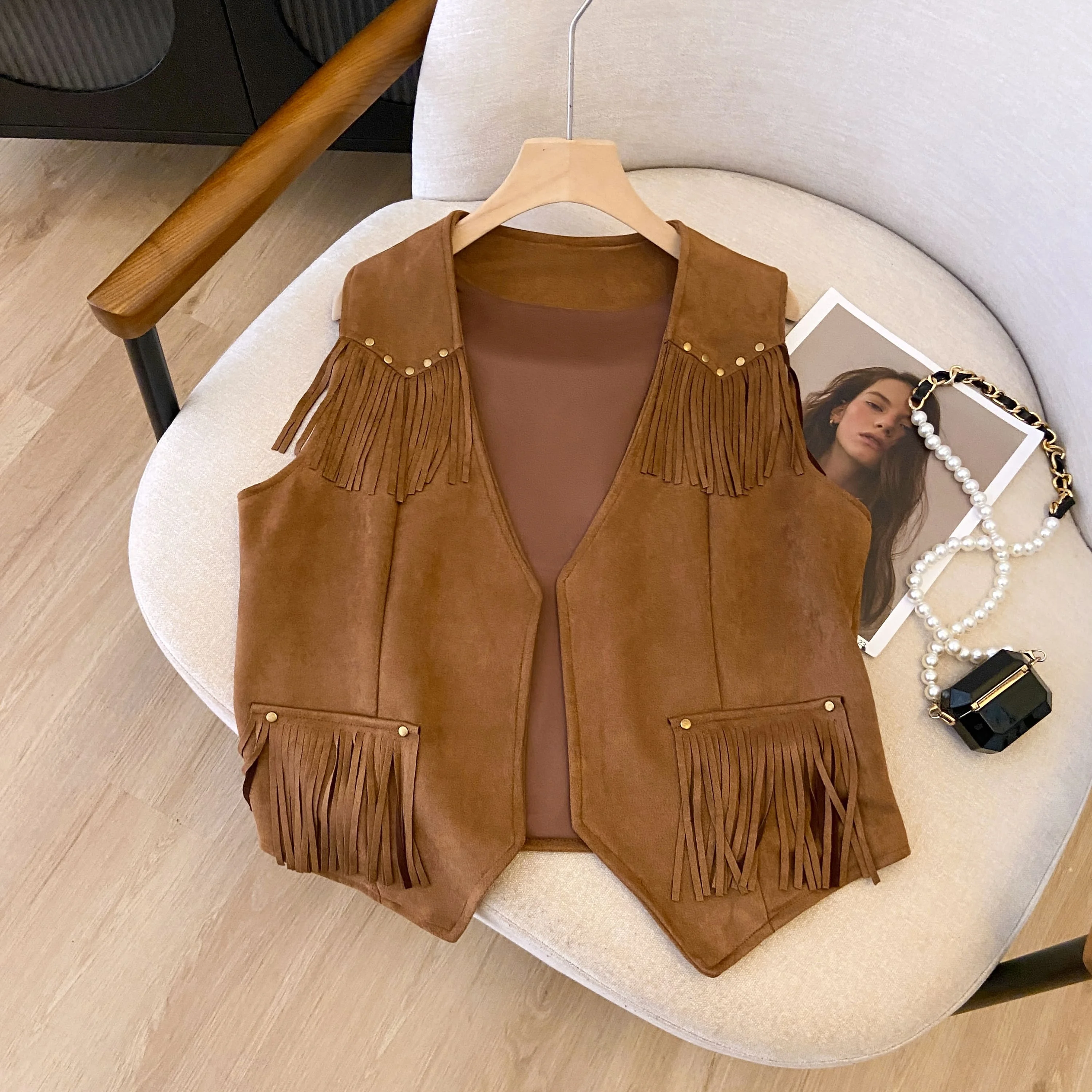 Bohemian Style Suede Vest Western Cowboy Match Rivet Tassel Sweater Coat Skirt Shoulder Pad Spring Street Style Ladies Jacket