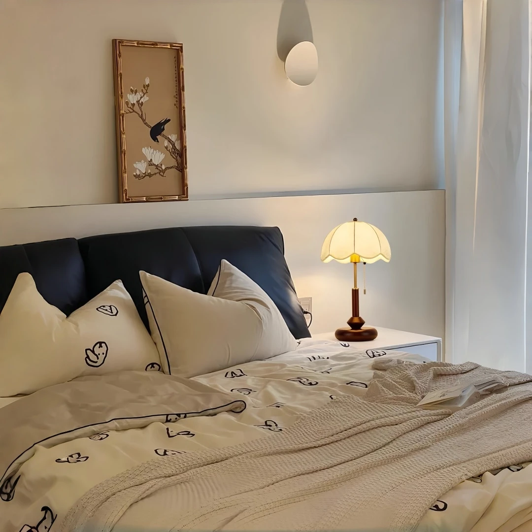 Vintage Mid-Century Floral Table Lamp Retro Bedside Lamp for Bedroom Living Room Home Decor E27