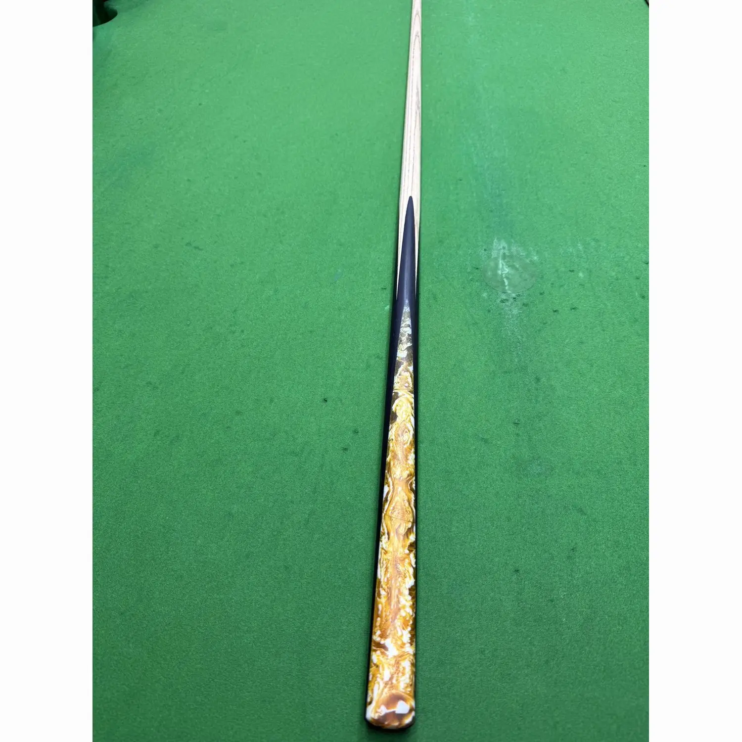 Professional Ash Wood Snooker Billiard Cue Golden Marbled Grip Single Piece Pool Cue Stick For Home Bar Club Billiards Sport