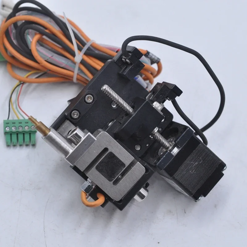 Machine de démontage de moteur SAMSR