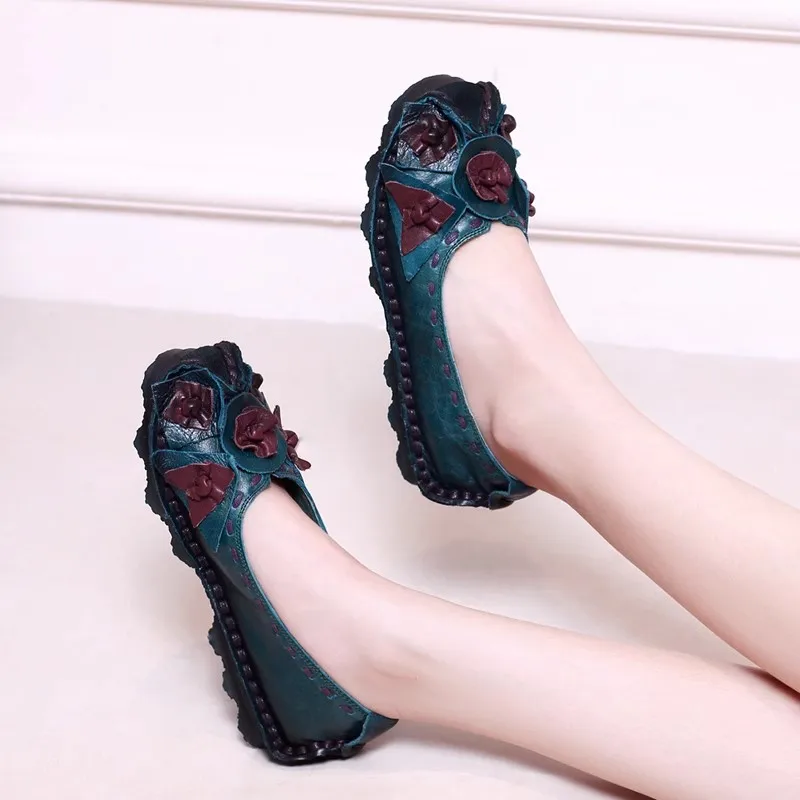 Careaymade-Genuine Leather Women's shoes,ethnic flower flat single Casual shoes soft soled bean shoes plus size women's shoes