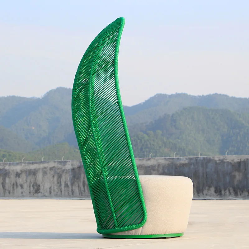 Sofa tunggal rotan halaman luar ruangan