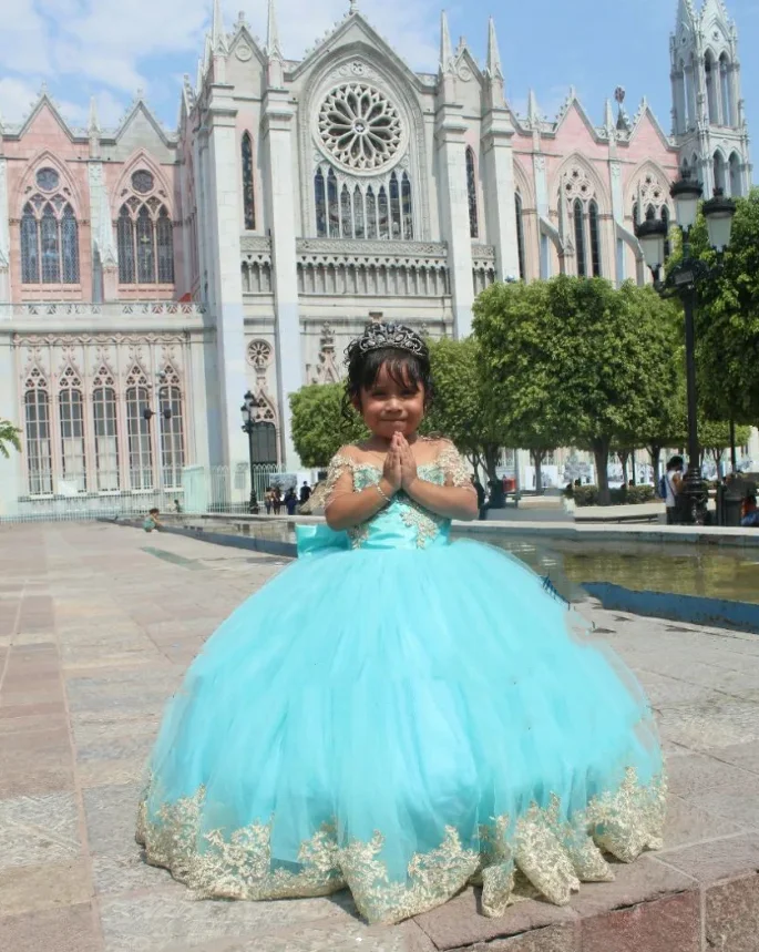 Minivestidos de quinceañera verde menta para niña, vestido de princesa de flores, manga corta, apliques de tul, 2025