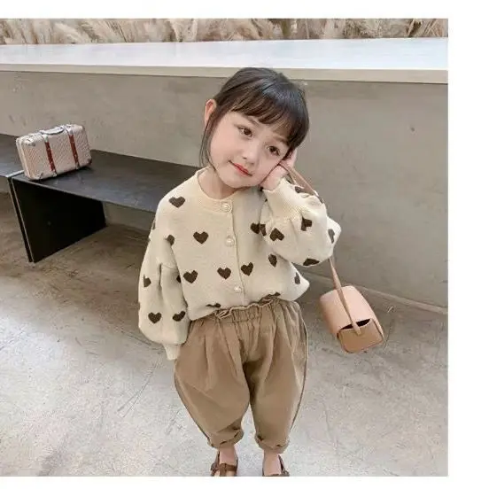 Girls Knitted Cardigan Sweater Spring Autumn Long-sleeved Coat Loose and Fashionable Love Jacquard Design Simple Children\'s Top