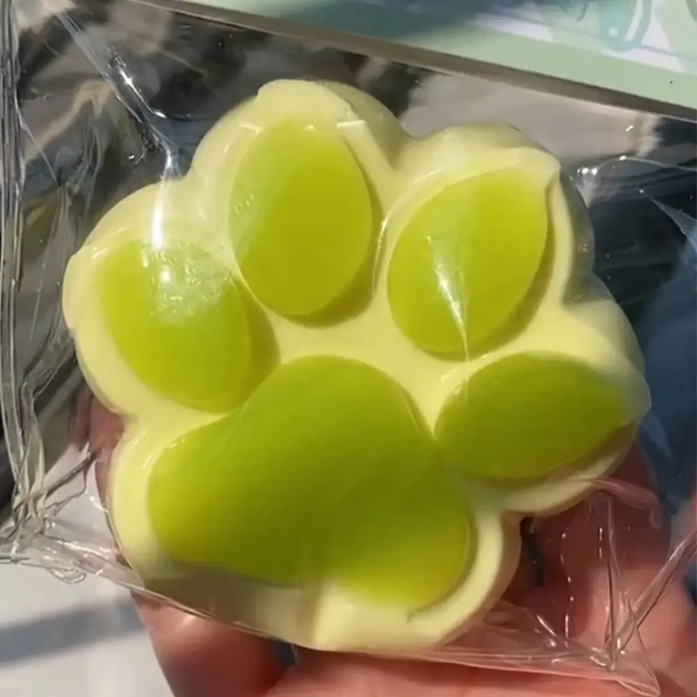 Novità Impastare Verde Uva Zampe di Gatto Giocattoli Morbido Silicone Del Fumetto Agitarsi Giocattolo 3D Colorato Zampa di Gatto Pizzico Giocattolo Per Bambini Bambola Ingannevole