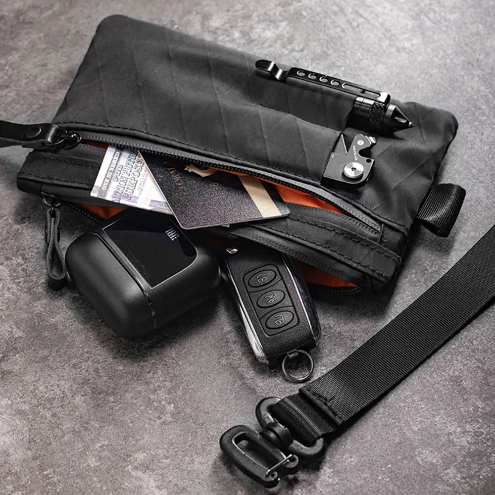 محفظة عملية للرجال مقاومة للعوامل الجوية، فتحات خارجية مع سوار معصم وسحاب وحقيبة مفاتيح تحجب RFID للأنشطة الخارجية
