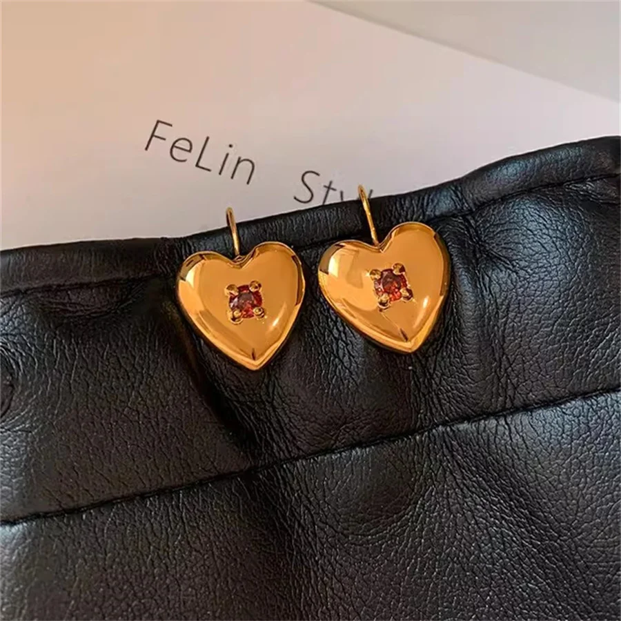 French Fashion Vintage Red Gemstone Love Ear Hook Autumn and Winter Light Luxury High Grade Gold Earrings Women's Charm Jewelry