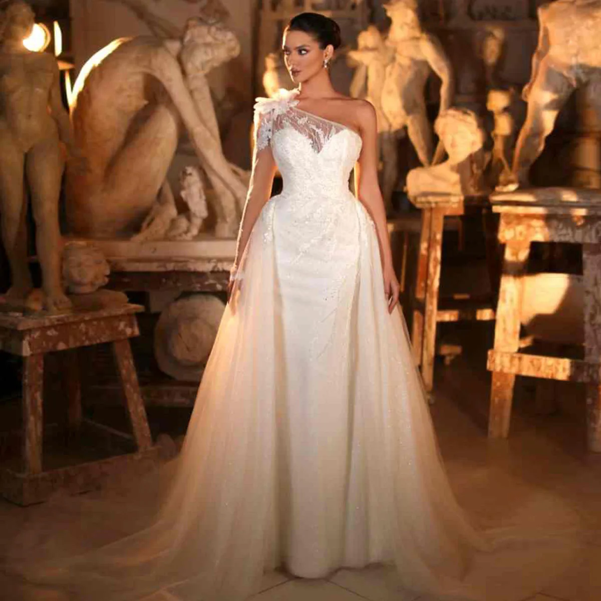 Exquisite Customized Applique Mermaid Bride Gowns Sweetheart Sleeveless Beading V-Neck Lace Wedding Dresses Amanda Novias