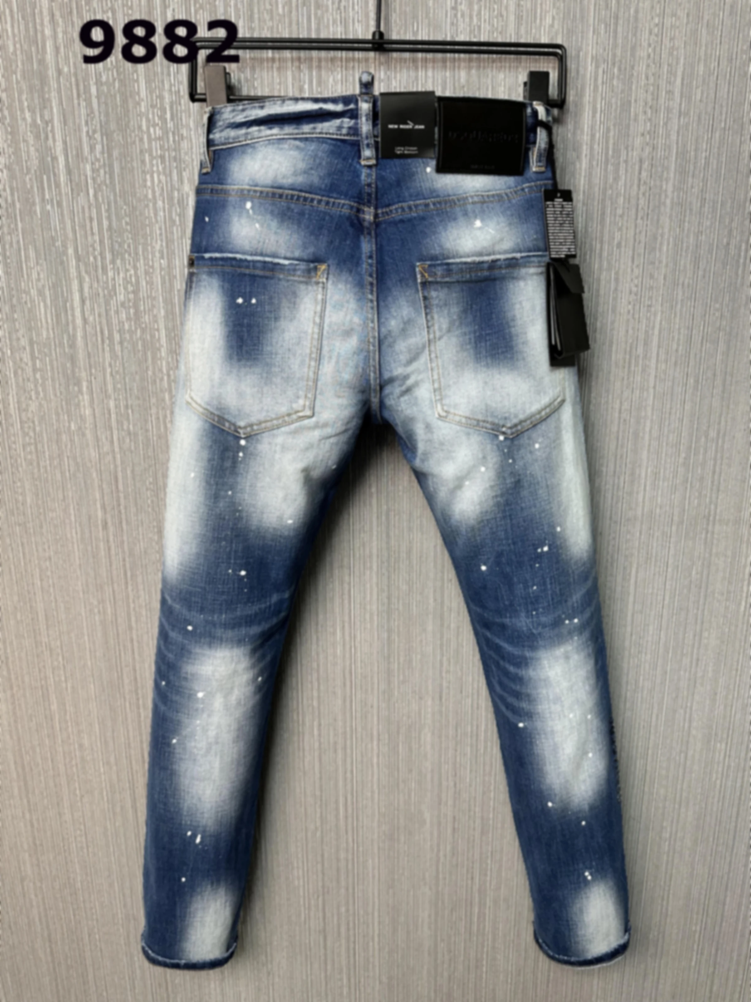 2024 autumn new D2 jeans for men, washed, worn out, patched, painted, button elastic, small foot blue