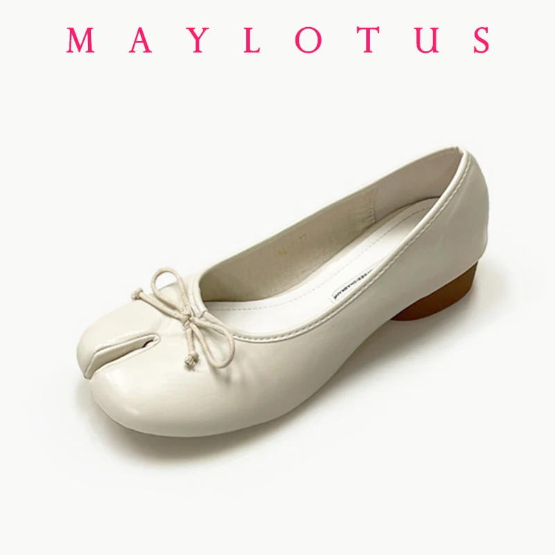 Split Toe 3cm Heel Tabi Shoes Slip On Leather Comfy Shoes Soft Bottom Solid Ladies Moccasins with Bowknot