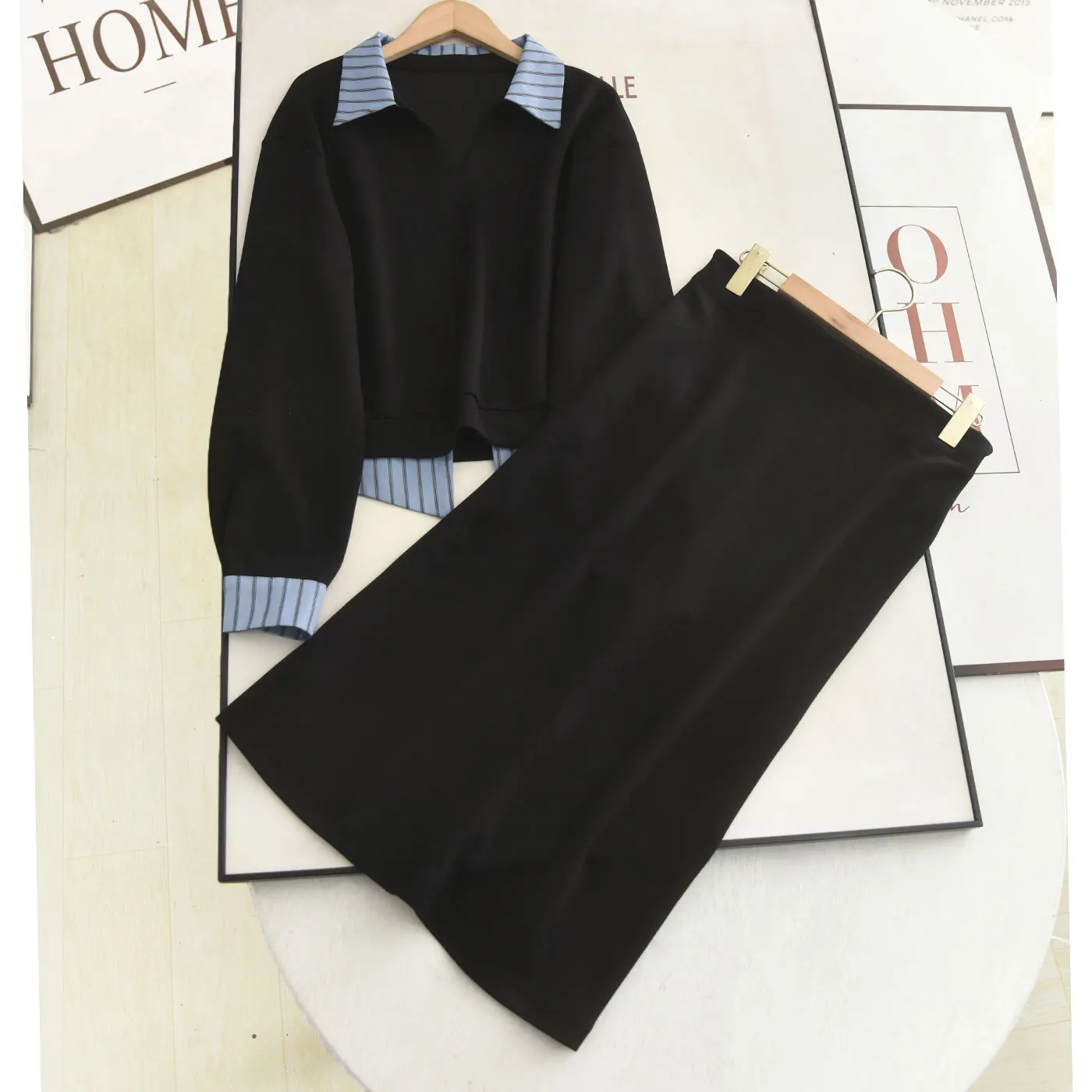 

2026 Spring Contrast Color Patchwork Collar School Sle Sweatirt with High Waist Slit Skirt Two Piece Set