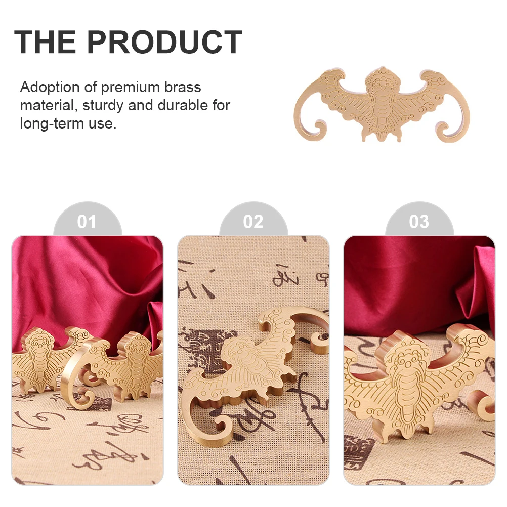 

Copper Pen Holder Bat Shaped Desktop Decoration Writing Brush Brass Calligraphy Rack