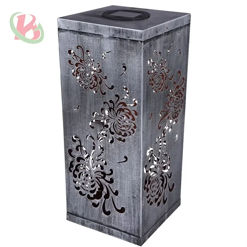 Garden Backyard Rust Decorative Lawn Light Garden Bollard