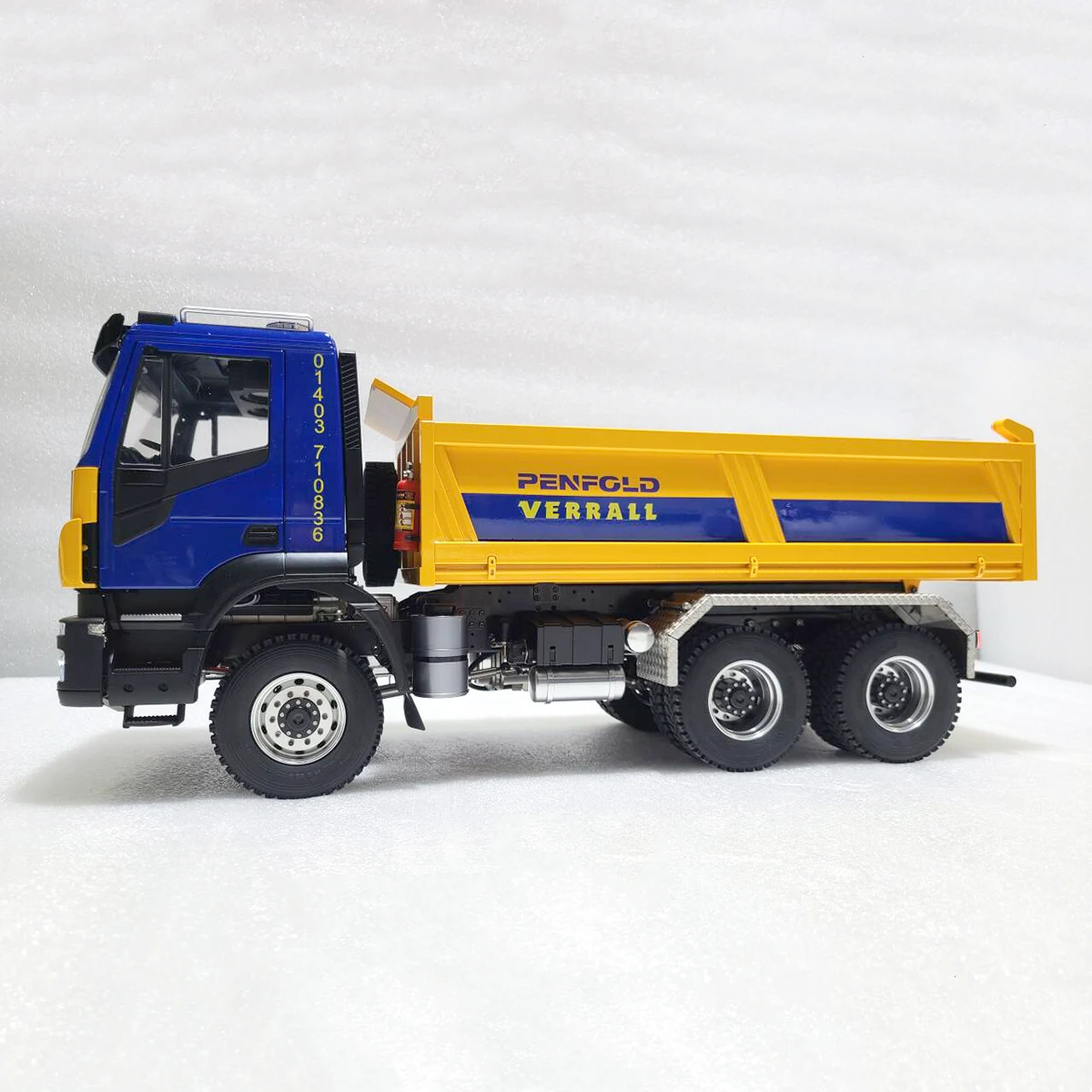 RC Car 1/14 Hydraulic Dump Truck Painted RTR with Light and Sound Engineering Vehicle Model RC Car Boy Toy Gift