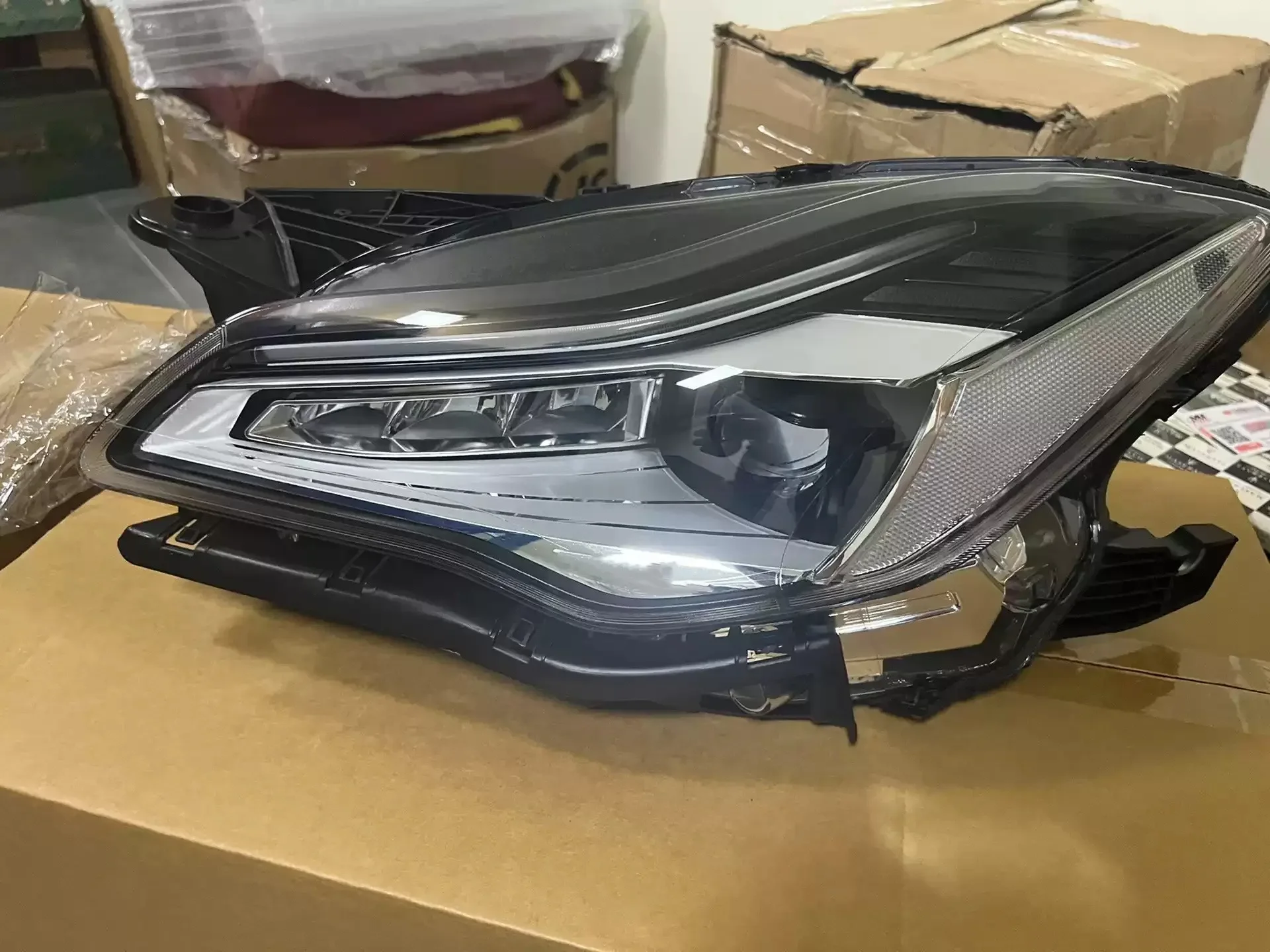 

Car Front Led Headlight Daytime Running DRL Head lamp Low High Beam Turn signal for Maserati Quattroporte Plug and Play