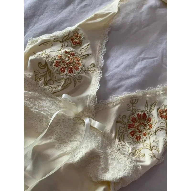 Nieuwe Amerikaanse Vintage kanten hals geborduurde jarretel sexy T-shirts voor dames zomerontwerp casual hoogwaardige gotische baggy top