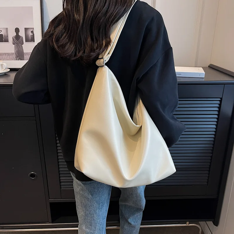 2024 new fall and winter students class commuting soft leather broadband single shoulder crossbody Tote bag female large bags