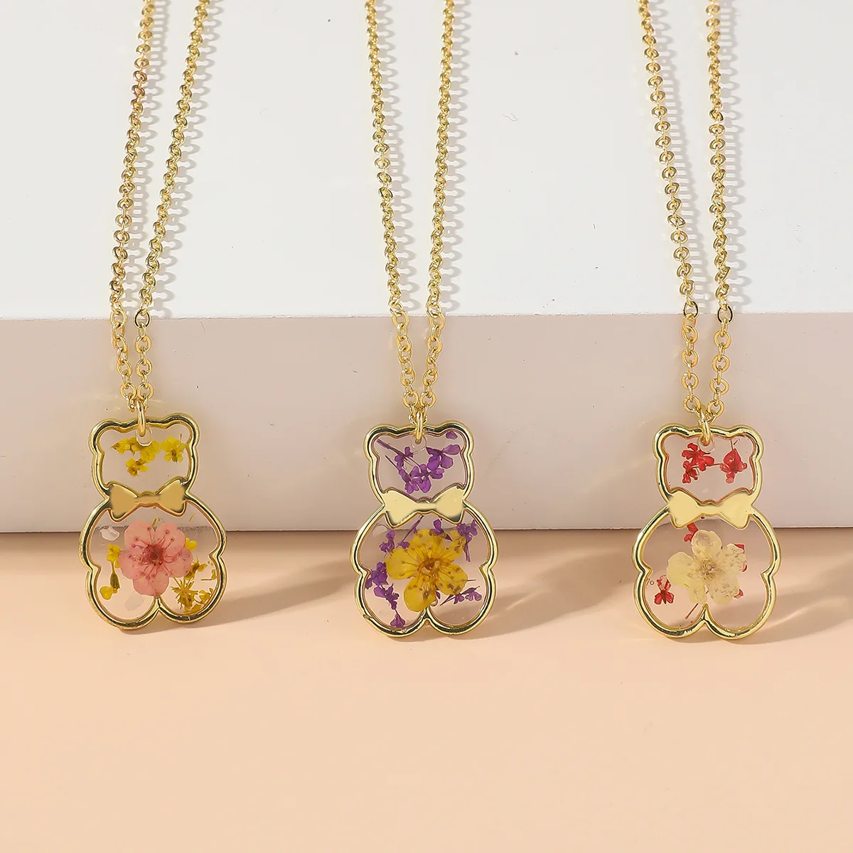 New Resin Necklace Handmade Epoxy Bear Gypsy Flower Pendant Creative Natural Immortal Flower Jewelry