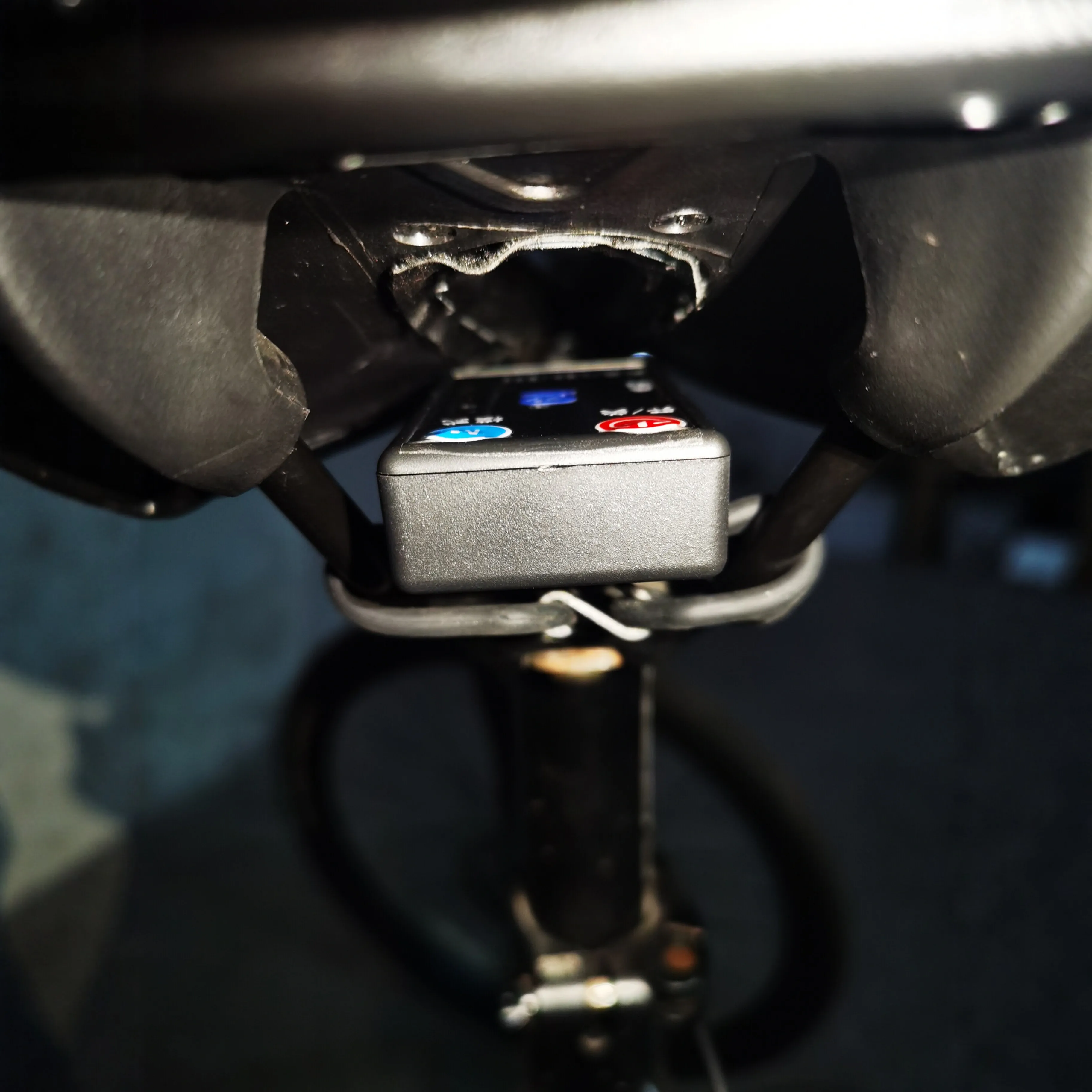 Programmable Bike Tail Light USB Rechargeable LED Flowing Turn Signal Waterproof Smart Brake Sensing Rear Safety for Bicycle