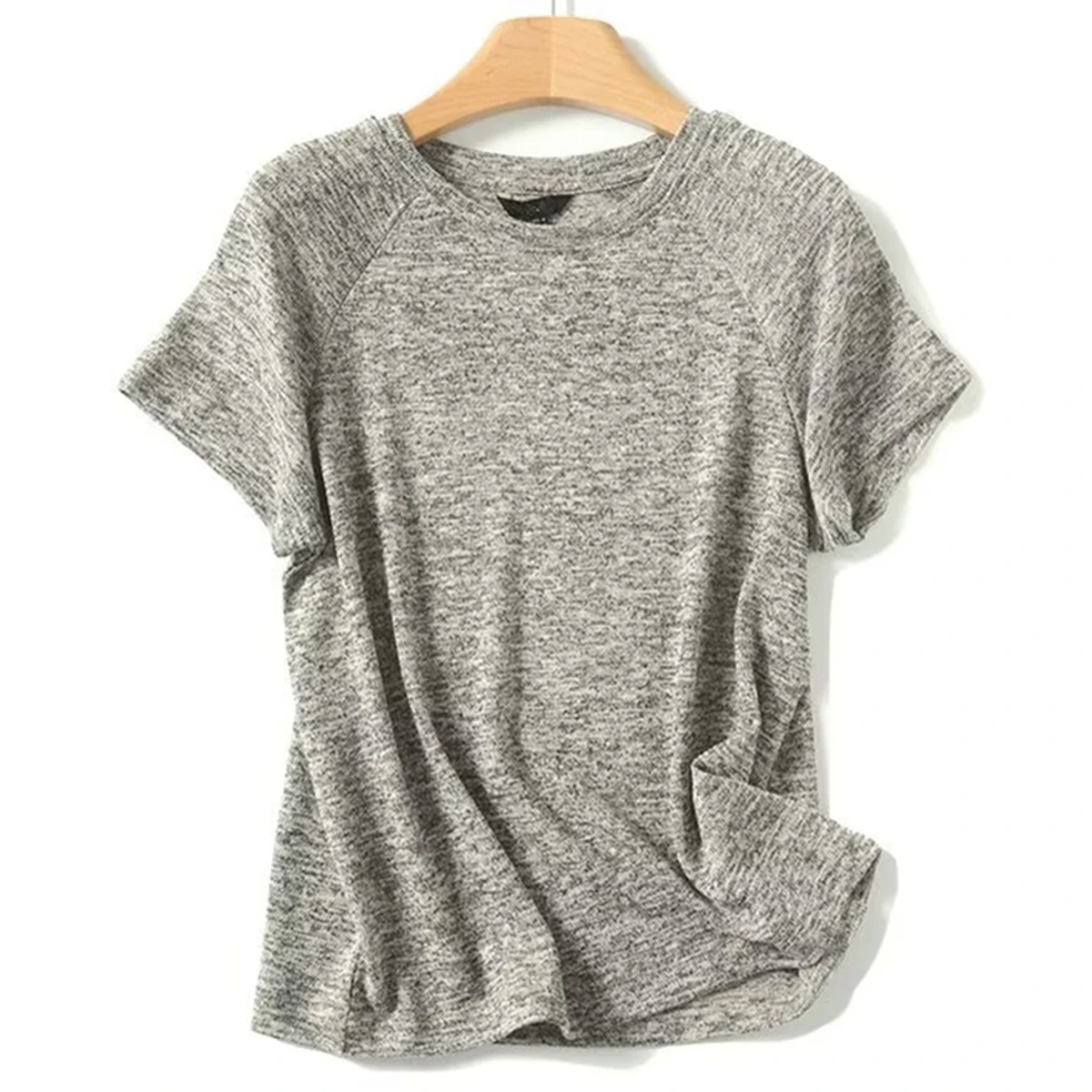 

Maxdutti Minimalist Fashion Commuting Round Neck T-shirt Women Light Grey Casual Top TShirt For Summer