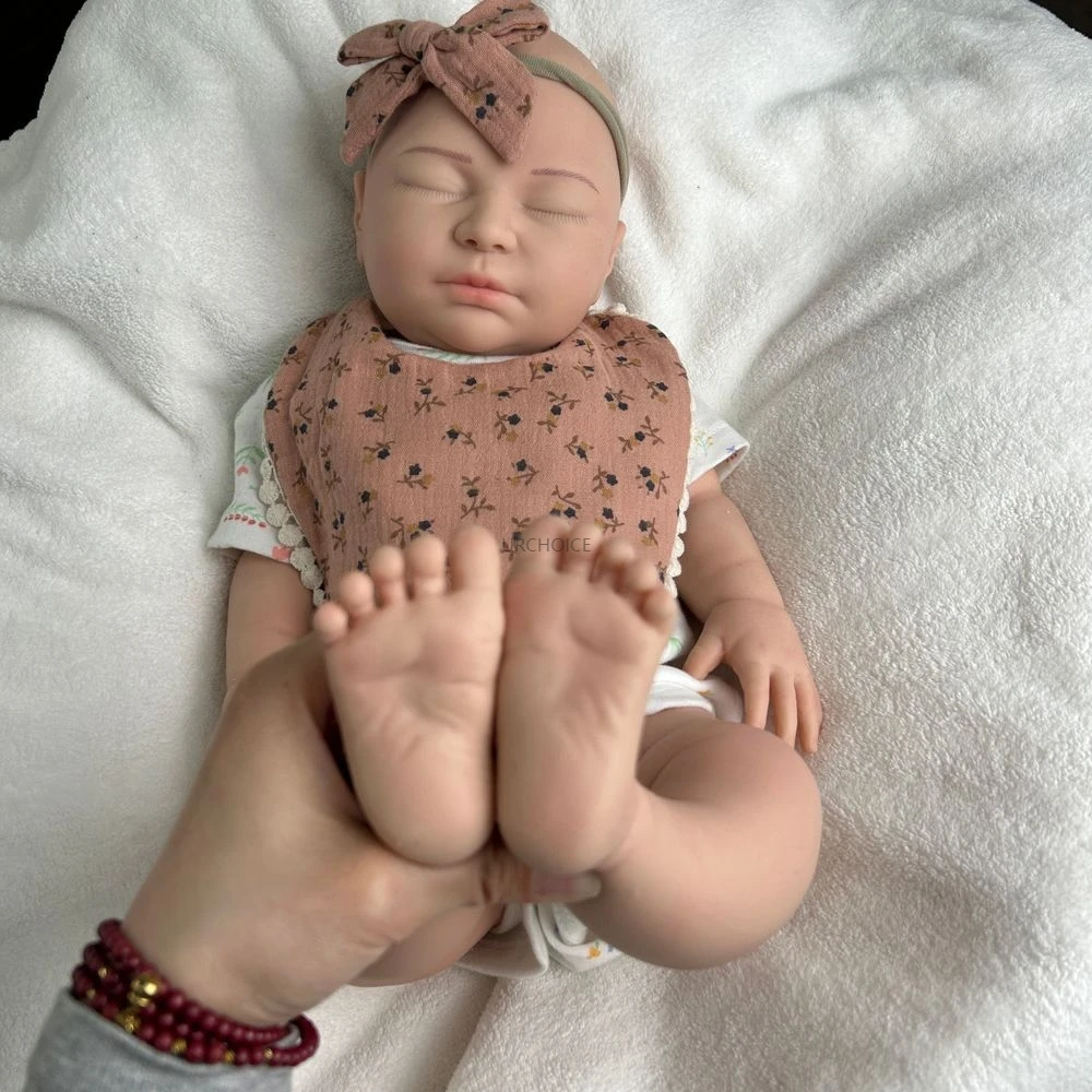 Handmade Soft 22Inch Silicone Reborn Baby Girl Realistic Weighted Waterproof Doll Como lembranças Presente de Natal Collectibles