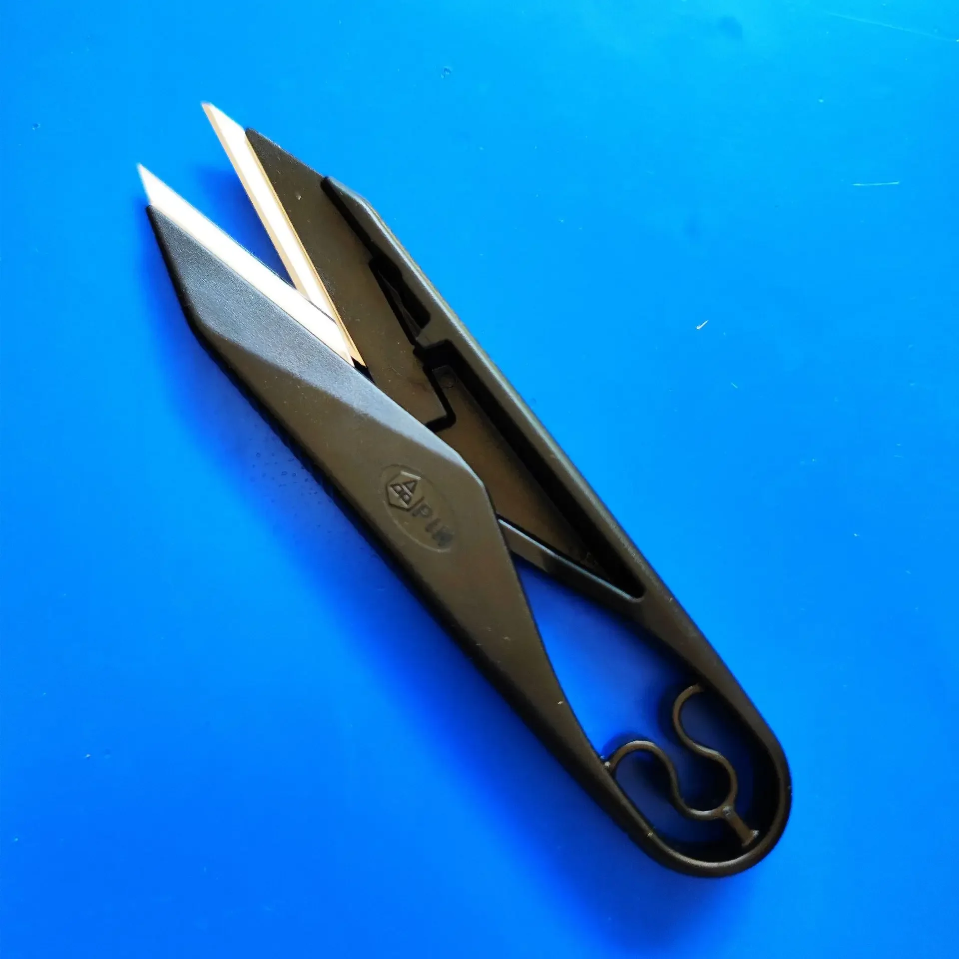 New Design Thread Clippers Yarn Shears Cutting Sewing Accessories Scissors Cutter Cross Stitch For Garment/Embroidery